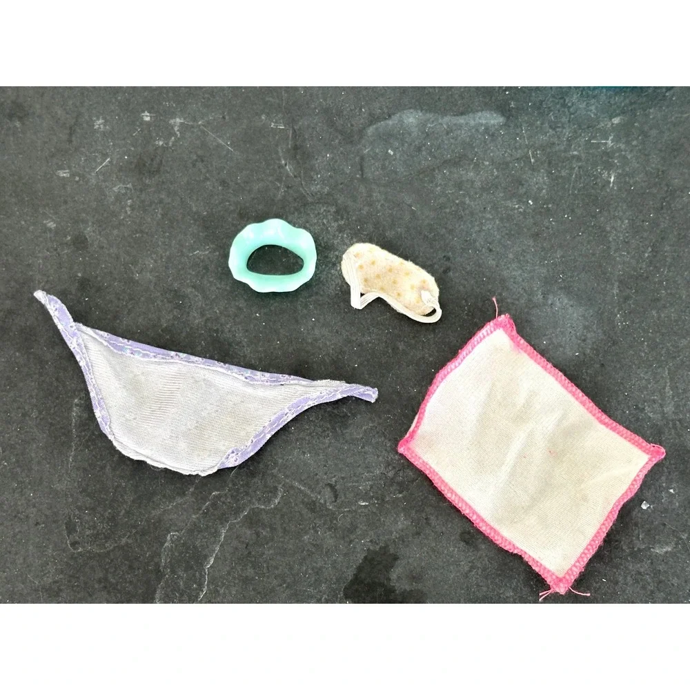 Littlest Pet Shop accessory lot bandana eye mask hat blanket LPS Hasbro
